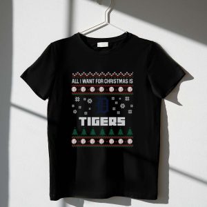Detroit Tigers Snowflake Christmas T-Shirt | Festive Baseball Apparel