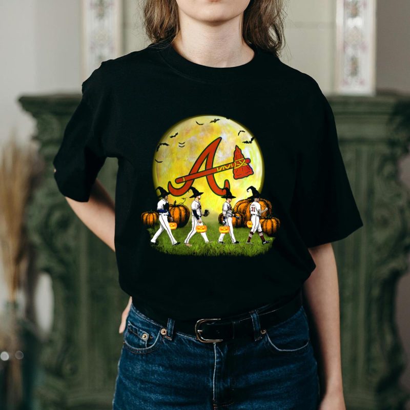 Atlanta Braves Halloween Pumpkin Moon Bats T-Shirt For Fans - Image 2