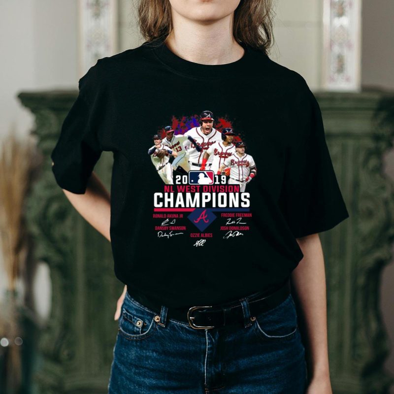 Atlanta Braves 2019 Nl East Champions Signature T-Shirt - Image 2
