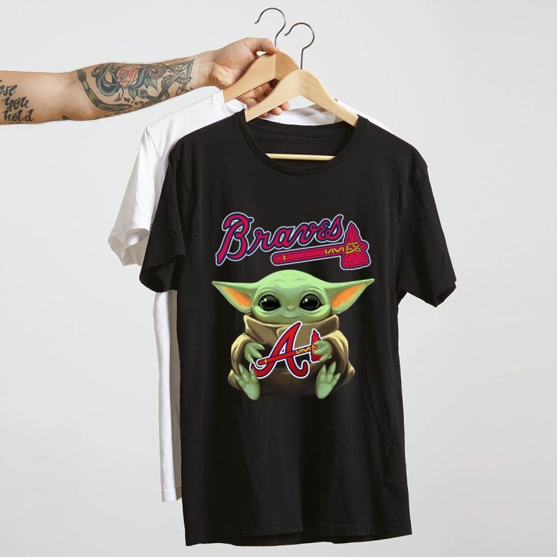 Baby Yoda Hug Atlanta Braves Hoodie - Cute Star Wars Fan Apparel - Image 4
