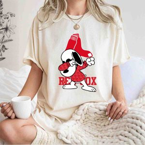 Boston Red Sox Snoopy Dabbing Graphic T-Shirt For Fans