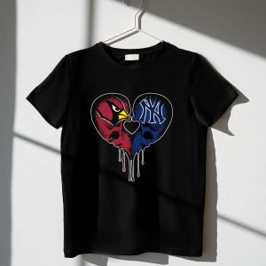 Heart-Shaped Skull Fusion T-Shirt – Cardinals Vs Yankees Design