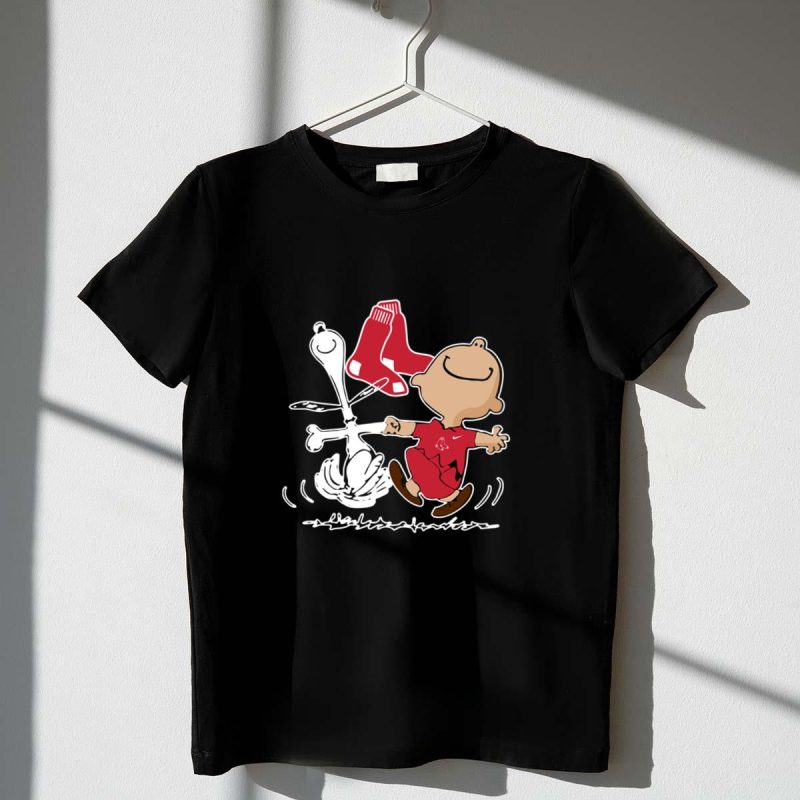 Charlie Brown Snoopy Boston Red Sox Graphic T-Shirt for Fans
