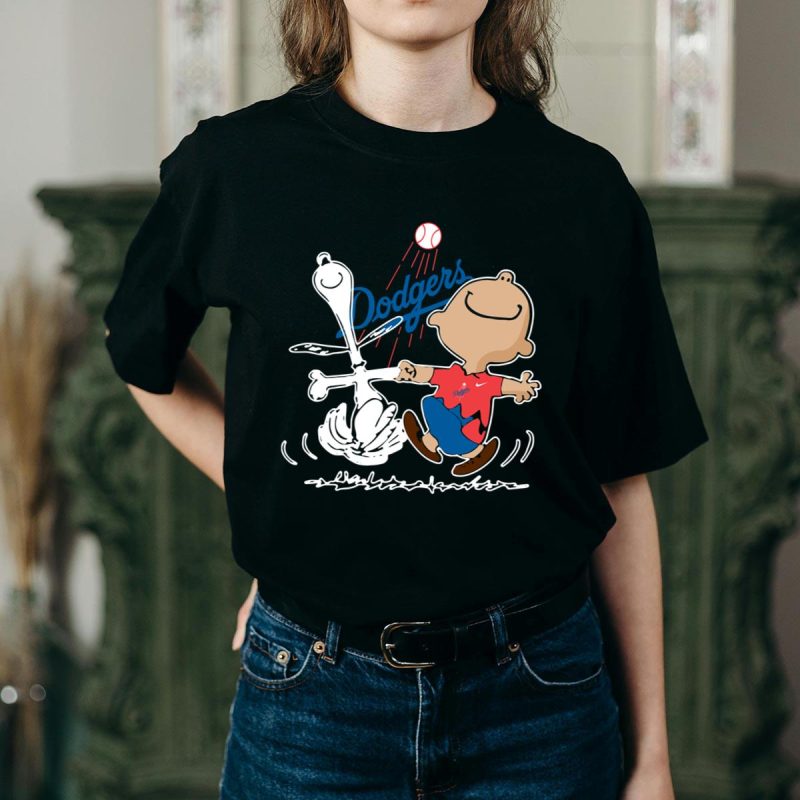 Snoopy Charlie Brown Los Angeles Dodgers T-Shirt for Fans - Image 2