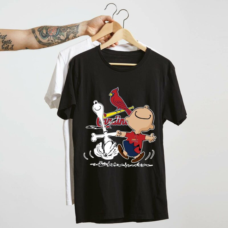Charlie Brown & Snoopy St. Louis Cardinals Graphic T-Shirt – Unisex Gift