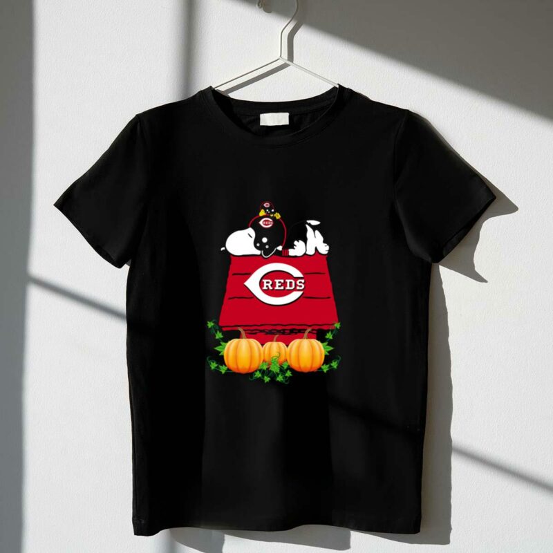 Cincinnati reds snoopy pumpkin house shirt t shirt 1 1.jpg