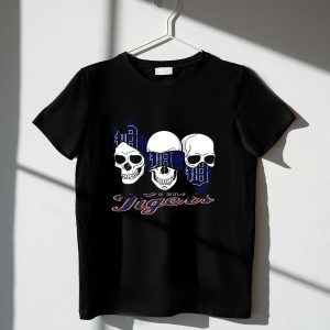 Detroit Tigers Skull Pattern T-Shirt With Bandana Typography Design