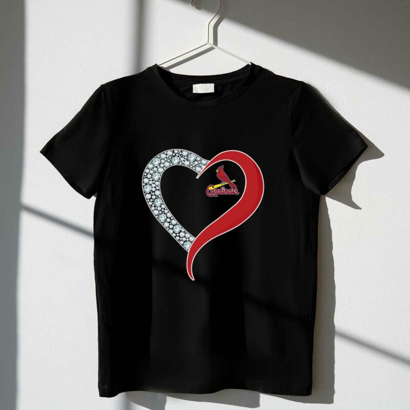 Diamond St Louis Cardinals Heart Graphic T-Shirt – Unisex Baseball Gift - Image 4