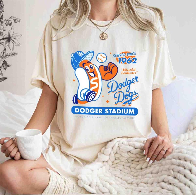 Vintage Dodger Dogs T-Shirt - Since 1962 Classic Design