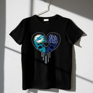 Dolphins Yankees Skull Heart Love Graphic T-Shirt For Fans