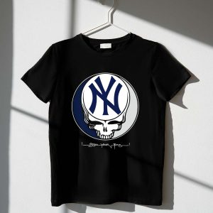 Grateful Dead Steal Your Face New York Yankees Graphic T-Shirt