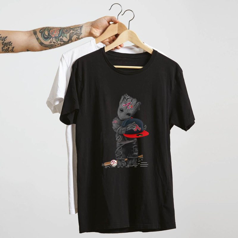 Groot Hug Atlanta Braves Baseball T-Shirt For Fans And Collectors - Image 4