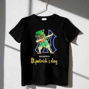 New York Yankees St Patrick'S Day Dabbing Leprechaun T-Shirt