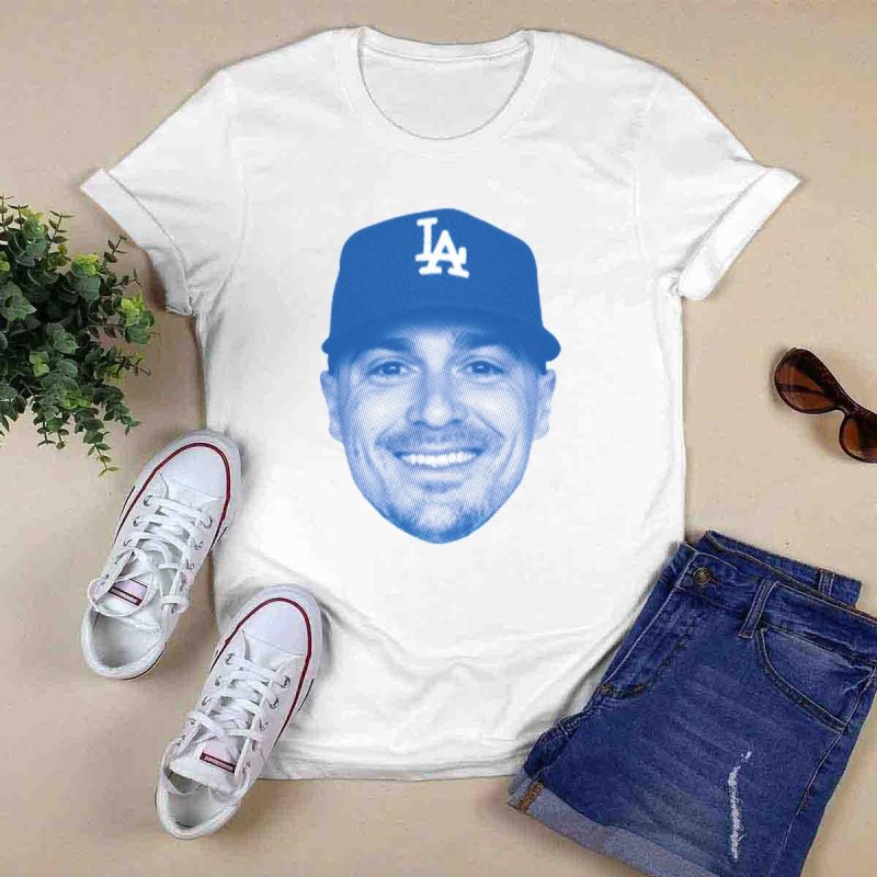 Hernandez Kike Halftone Face Graphic T-Shirt for Trendy Style - Image 6