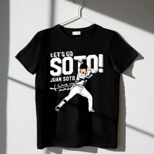 Juan Soto Yankees Player Signature T-Shirt - Perfect For Fans!