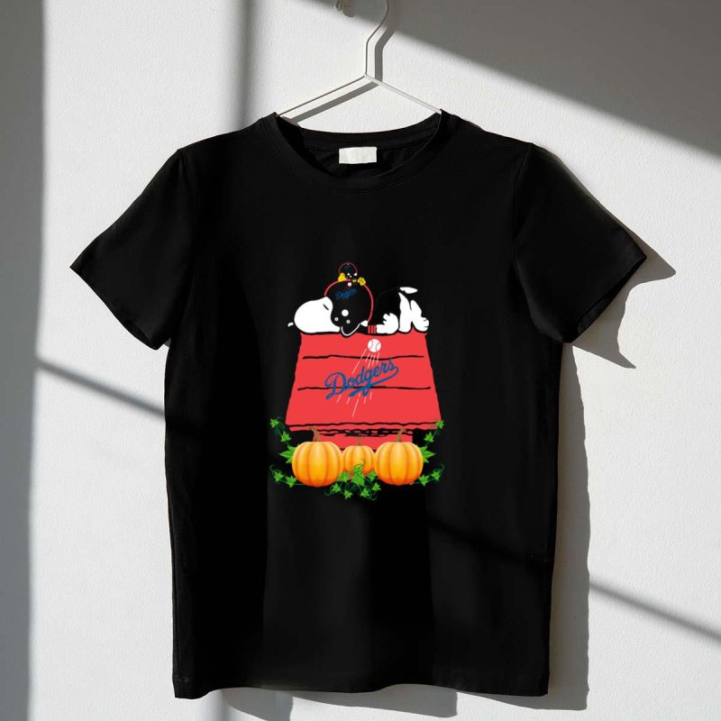 Los Angeles Dodgers Snoopy Pumpkin House Graphic T-Shirt