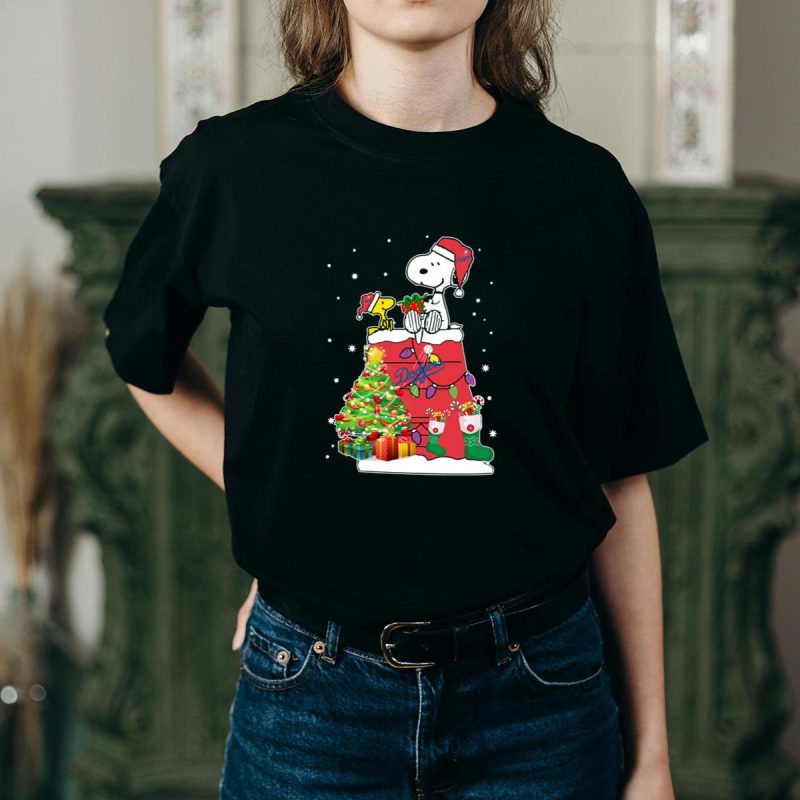 Los Angeles Dodgers Snoopy & Woodstock Christmas T-Shirt for Fans - Image 2