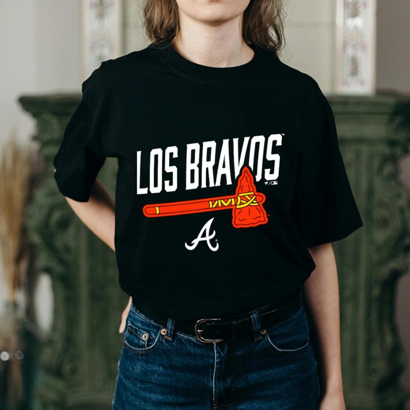 Atlanta Braves Axe T-Shirt - Los Bravos Team Apparel For Fans - Image 2