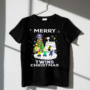 Merry Minnesota Twins Christmas T-Shirt With Snoopy & Peanuts Characters