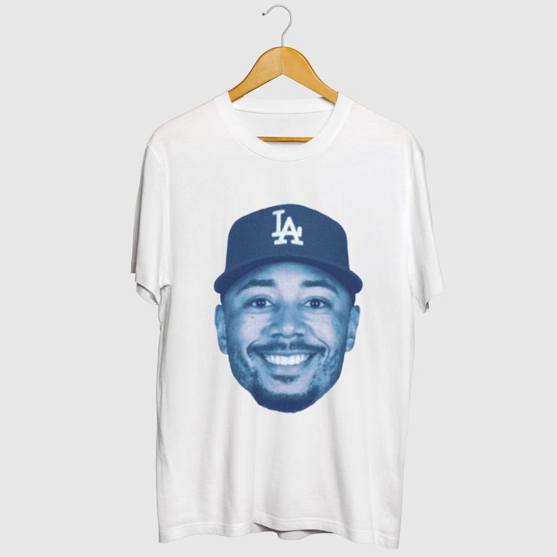 Mookie Betts Halftone Graphic T-Shirt for Fans and Collectors - Image 2
