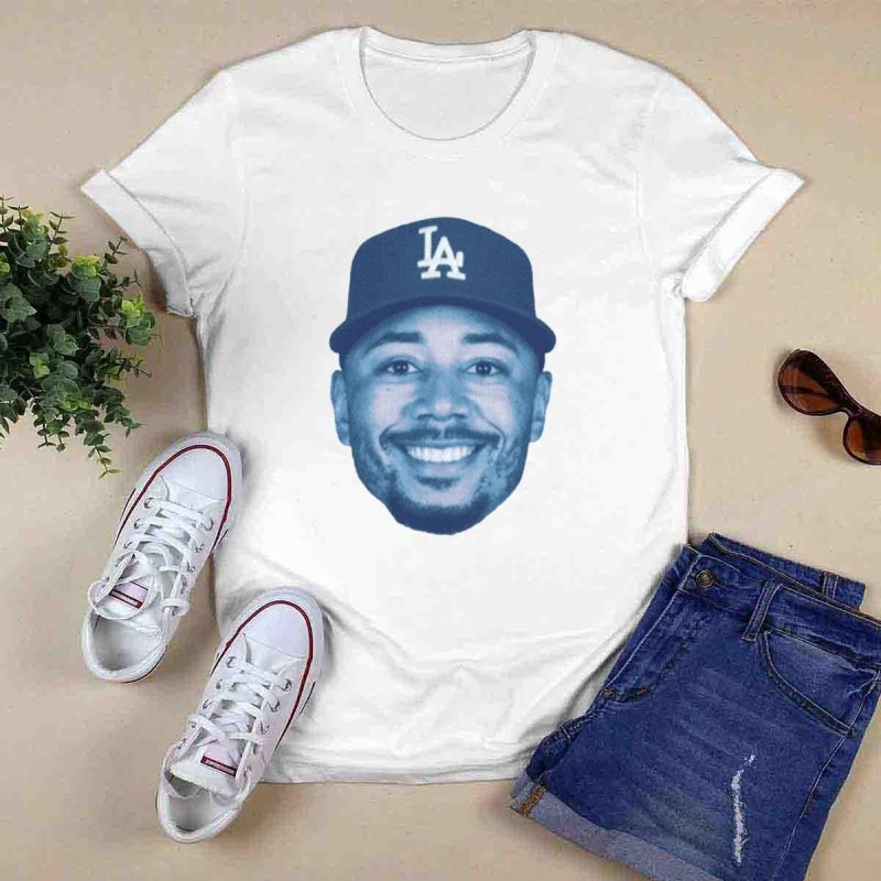 Mookie Betts Halftone Graphic T-Shirt for Fans and Collectors - Image 6