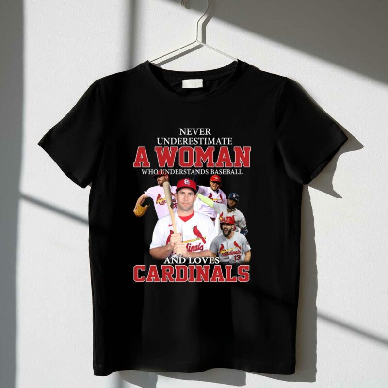 Never Underestimate Woman Who Loves Cardinals Baseball Graphic T-Shirt - Image 4