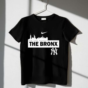 New York Yankees Bronx Baseball T-Shirt - Stylish Fan Apparel