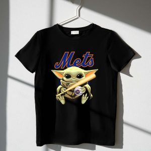 New York Mets Baby Yoda T-Shirt With Baseball And Bat Design