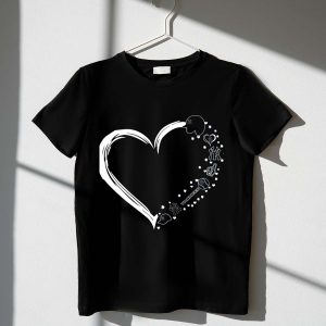 New York Yankees Heart Design T-Shirt With Helmets For Fans