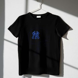 New York Yankees Skull X-Ray Brain T-Shirt - Unique Graphic Tee