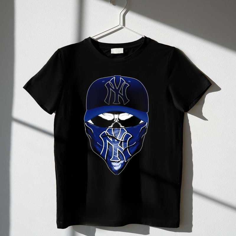 New York Yankees Skull Bandana and Hat T Shirt t shirt 1 1