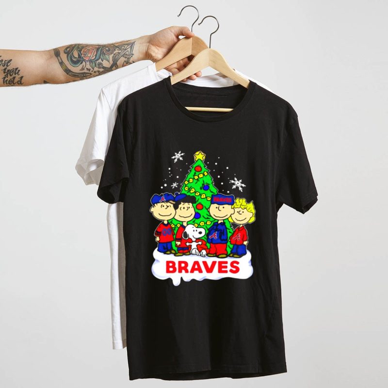Peanuts Characters Christmas T-Shirt With Atlanta Braves Snowflakes Design - Image 4