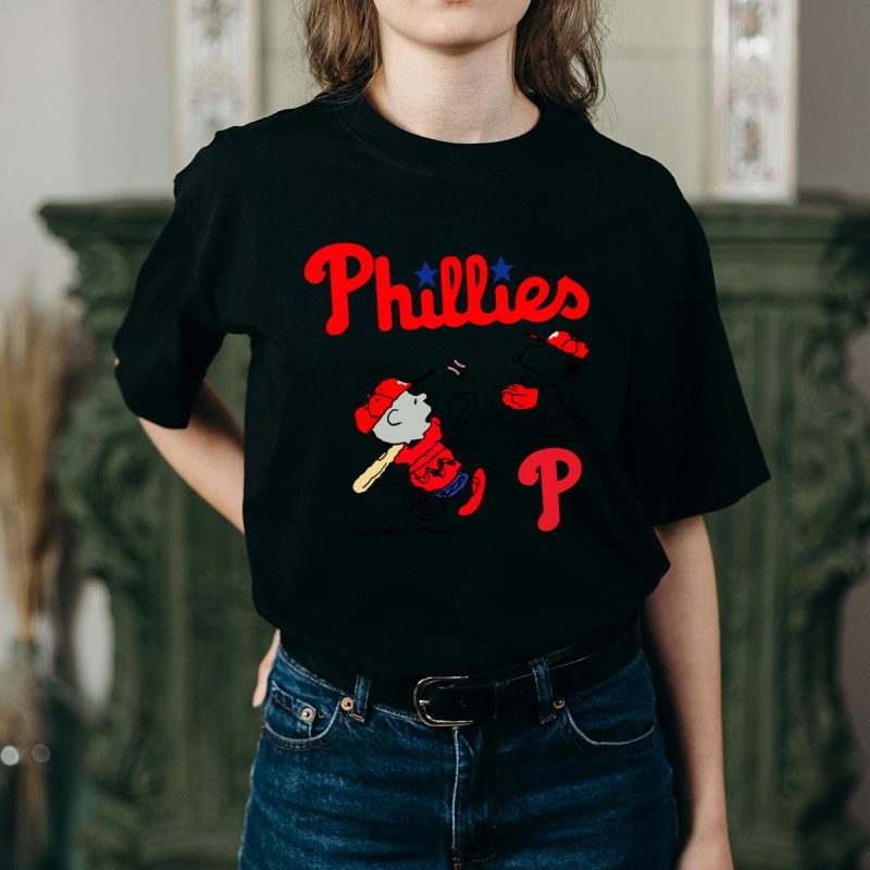 Charlie Brown & Snoopy Baseball T-Shirt - Fun Peanuts Fan Gear - Image 2