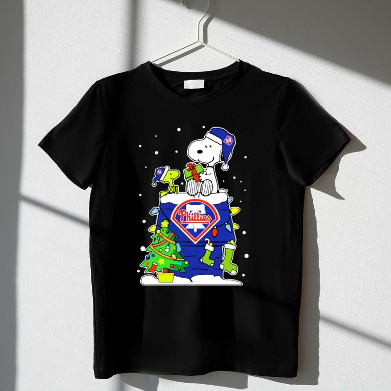 Philadelphia Phillies Snoopy & Woodstock Christmas T-Shirt Gift for Fans