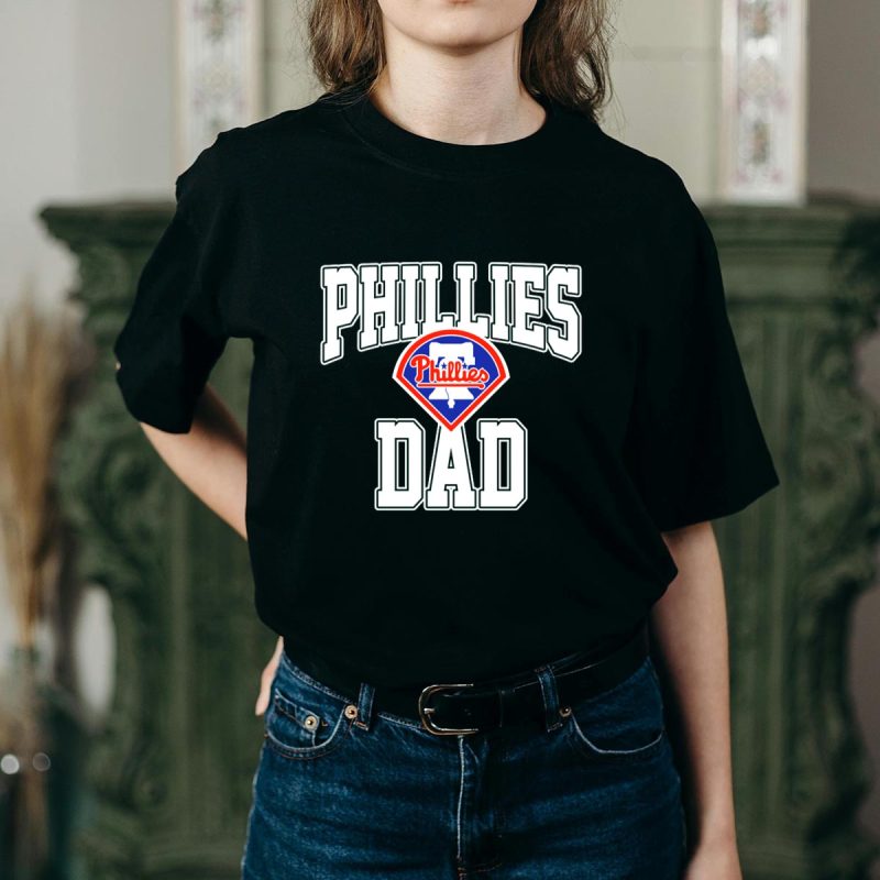 Vintage Philadelphia Phillies Dad T-Shirt with Retro Logo Design - Image 2