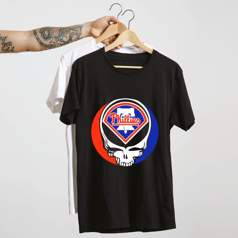Grateful Dead Skull Philadelphia Phillies T-Shirt for True Fans - Image 4