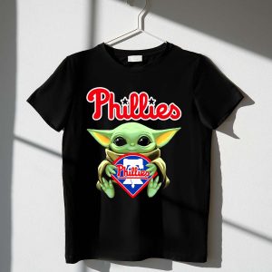 Cute Baby Yoda Hug Philadelphia Phillies T-Shirt - Adorable Star Wars Tee
