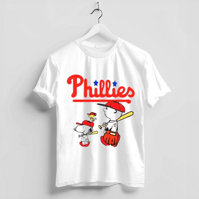 Snoopy & Woodstock Phillies Baseball T-Shirt for Peanuts Fans - Image 4