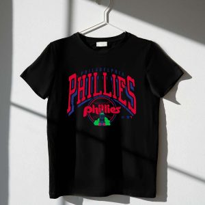 Vintage Phillies Baseball T-Shirt - Retro Fan Tee for Sports Lovers