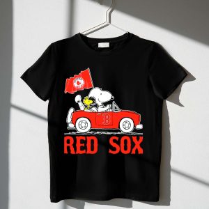 Boston Red Sox Snoopy Woodstock Peanuts Car T-Shirt For Fans