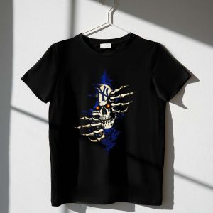 Ny Yankees Skull T-Shirt With Red Eyes And Skeleton Hands Design