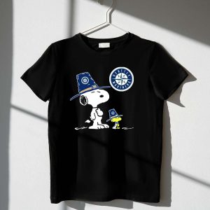 Seattle Mariners Snoopy Pilgrim Graphic T-Shirt For Fans