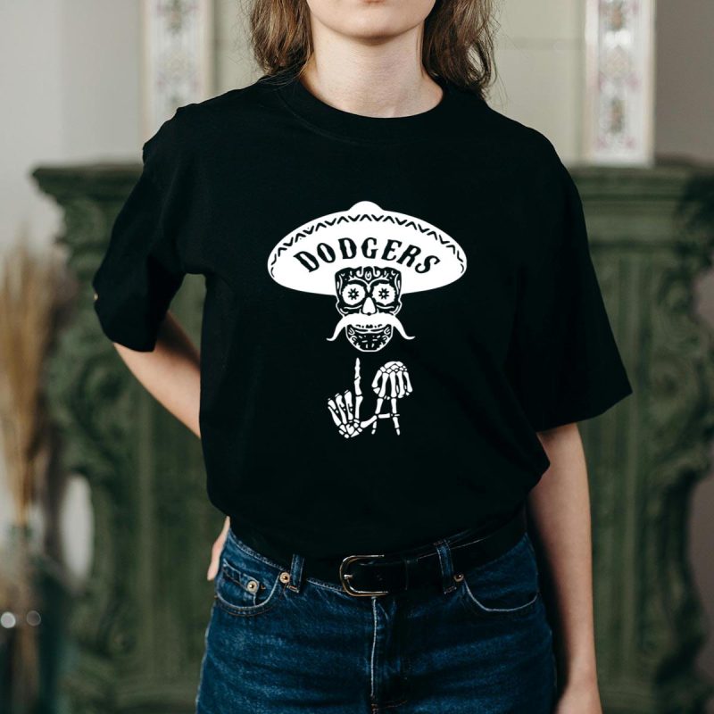 Skull Graphic Los Angeles Dodgers T-Shirt for Fans and Collectors - Image 2
