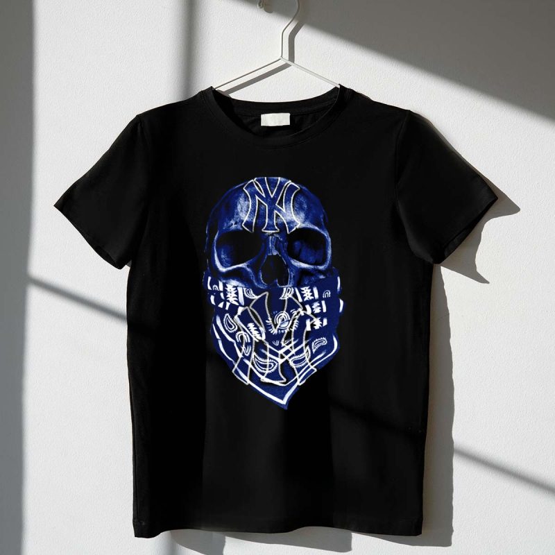 Skull with Bandana New York Yankees T Shirt t shirt 1 1