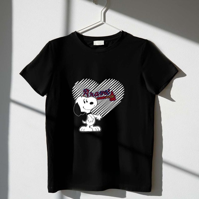 Snoopy Braves Heart Baseball Fan T-Shirt For Sports Enthusiasts