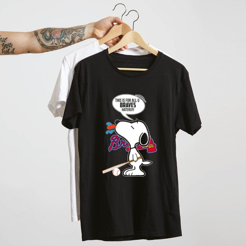 Snoopy Braves T-Shirt With Tongue Out And Baseball Bat Design - Image 4
