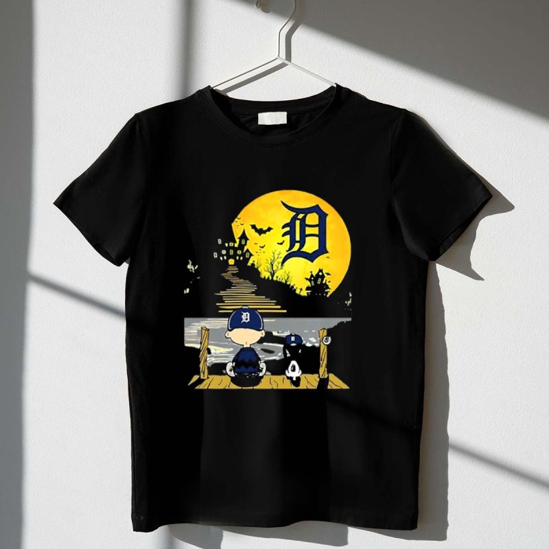 Snoopy Charlie Brown Detroit Tigers Halloween Moon Scene T Shirt t shirt 1 1