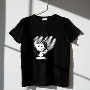 Snoopy Heart Chicago White Sox Peanuts Fan T-Shirt For Mlb Lovers