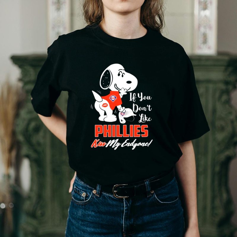 Snoopy Kiss My Endzone Philadelphia Phillies T-Shirt for Fans - Image 2