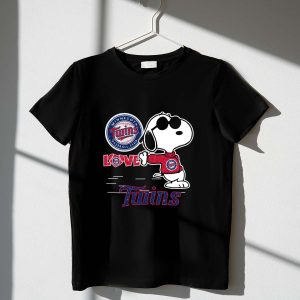 Snoopy Love Minnesota Twins Baseball Club T-Shirt For Fans